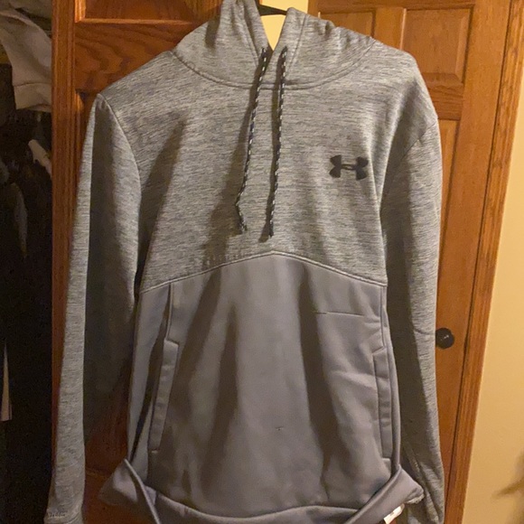 UA sweatshirt - Picture 2 of 2